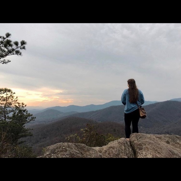 Meet your Posher, Katie - Picture 3 of 5